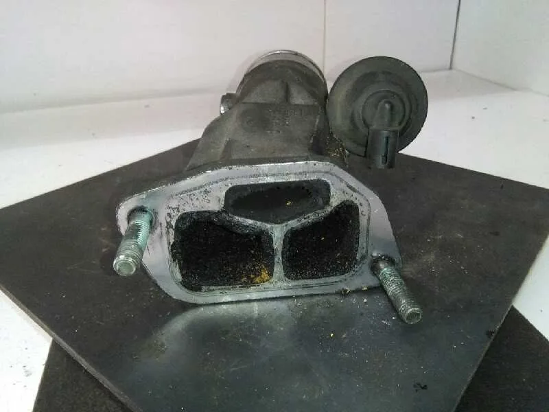 Caja Mariposa para Audi A6 Berlina (4B2)
