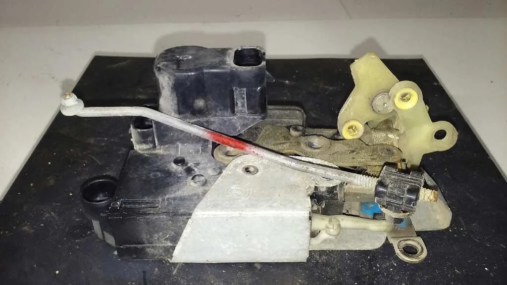 Cerradura Puerta Delantera Derecha para Fiat Bravo (182)