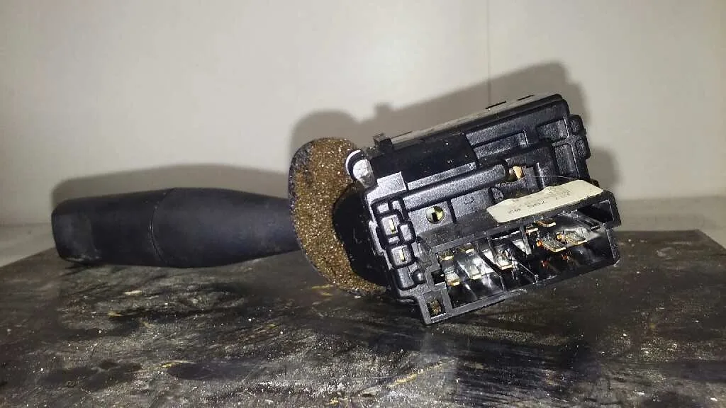 Mando Limpia para Peugeot 206 Berlina