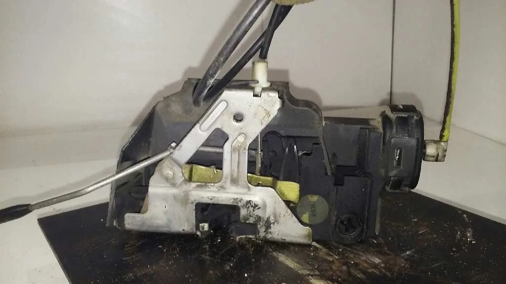 Cerradura Puerta Delantera Izquierda para Mercedes-Benz Clase A (W168)
