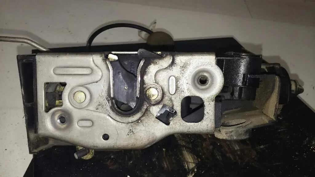 Cerradura Puerta Delantera Izquierda para Mercedes-Benz Clase A (W168)
