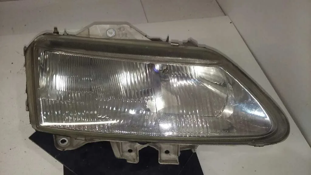 Faro Derecho para Renault Laguna Grandtour (K56)