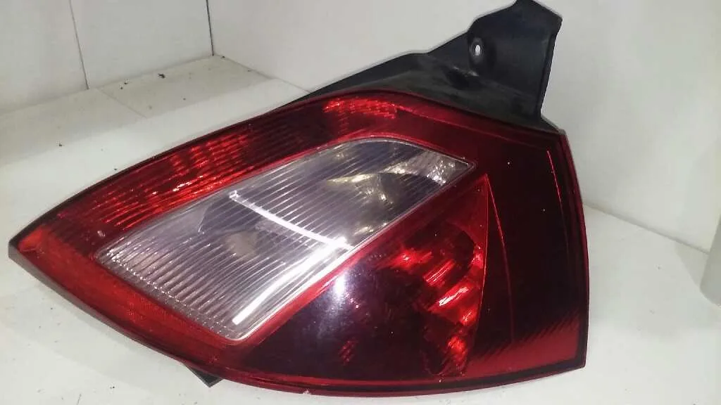 Piloto Trasero Derecho para Renault Megane Ii Berlina 5P