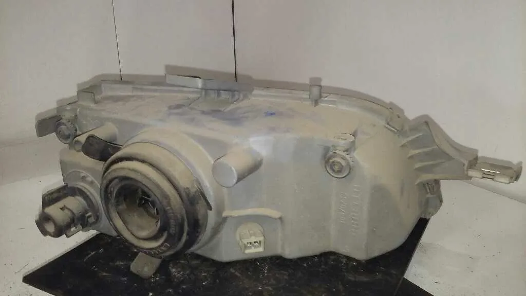 Faro Izquierdo para Fiat Punto Berl. (176)