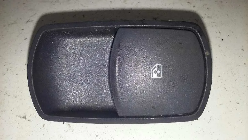 Mando Elevalunas Delantero Derecho para Opel Corsa D