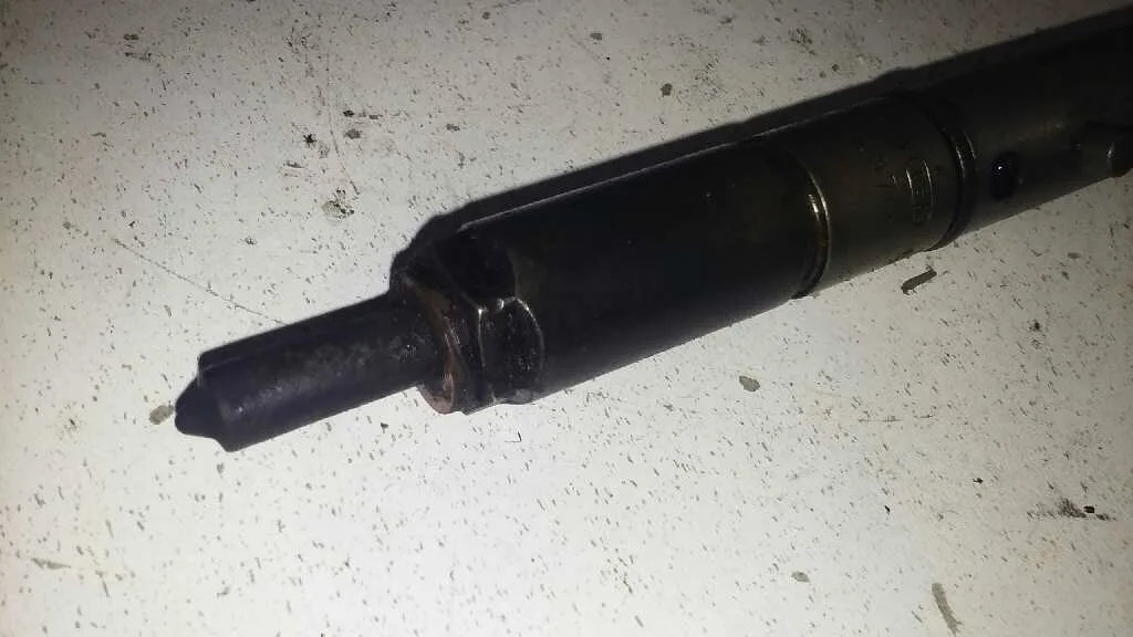 Inyector para Audi A6 Berlina (4B2)
