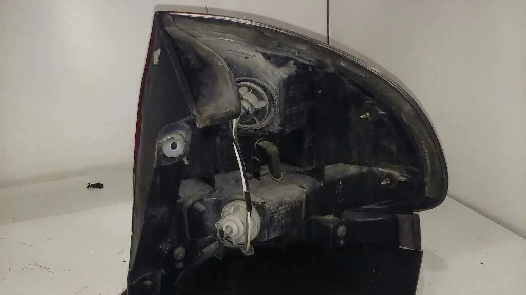 Piloto Trasero Izquierdo para Mazda 626 Berlina (Ge)