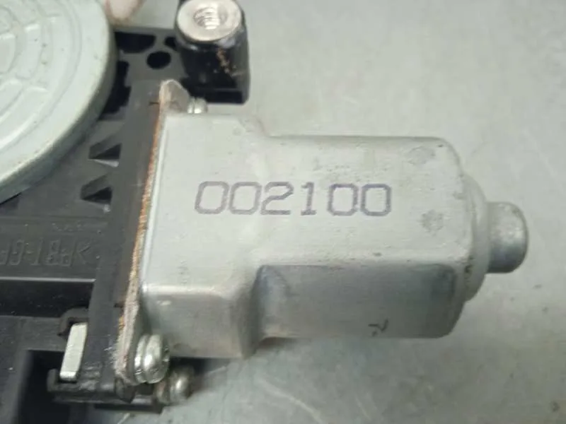 Elevalunas Trasero Izquierdo para Subaru Legacy Lim. B14