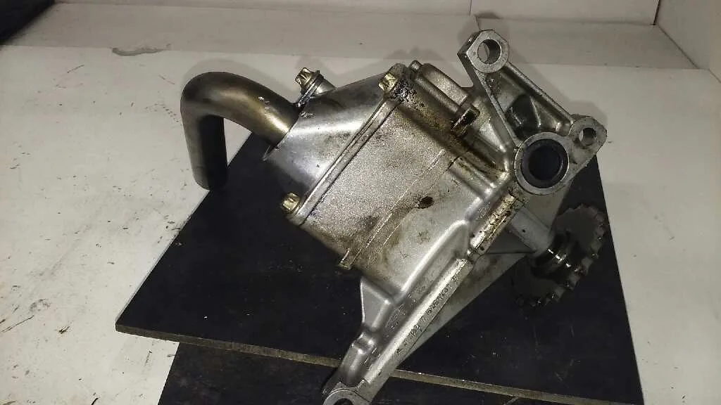 Bomba Aceite para Mercedes-Benz Sprinterii Caja Cerrada (Desde 01.06)
