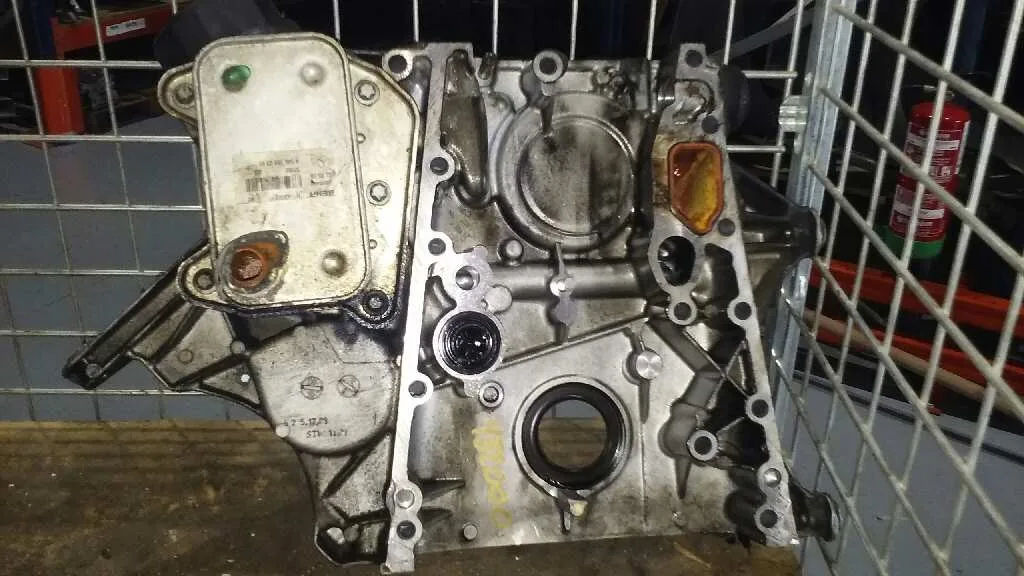 Tapa Distribucion para Mercedes-Benz Sprinterii Caja Cerrada (Desde 01.06)