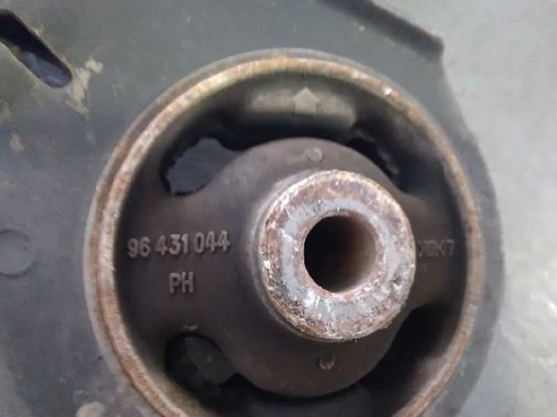 Brazo Suspension Inferior Delantero Izquierdo para Chevrolet Tacuma