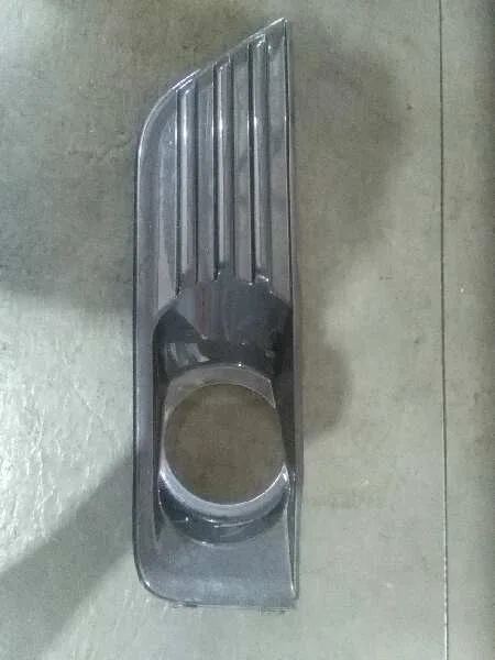 Rejilla Paragolpes Izquierda para Ford Focus Berlina (Cap)