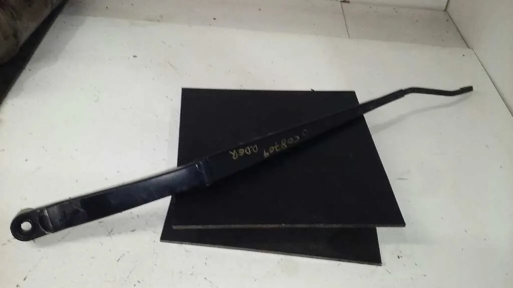 Brazo Limpia Delantero Derecho para Nissan Qashqai (J11)