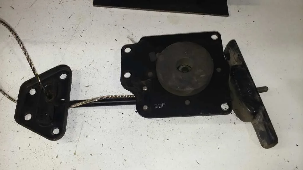 Soporte Rueda Repuesto para Kia Carnival