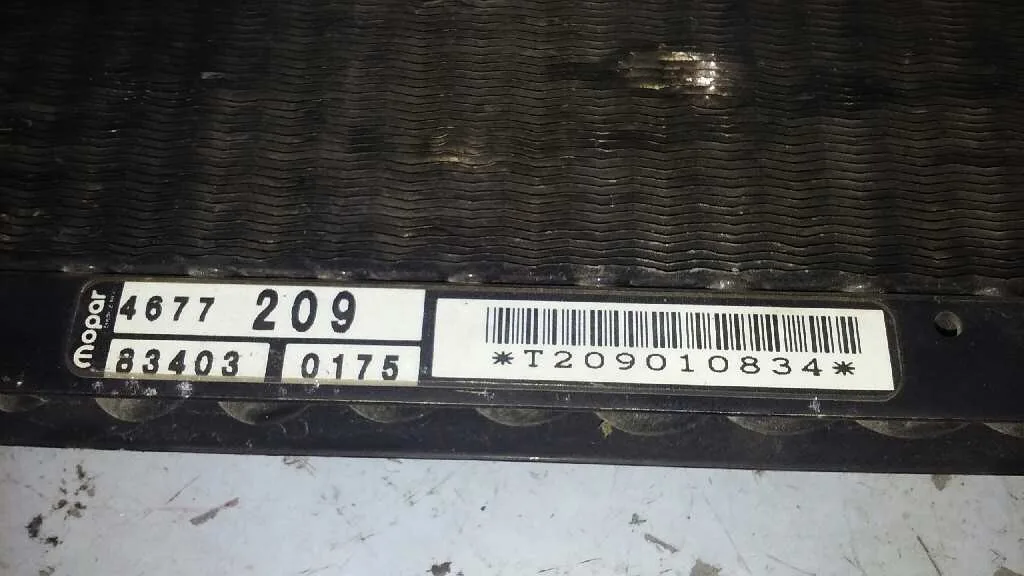Condensador / Radiador Aire Acondicionado para Chrysler Voyager (Es)