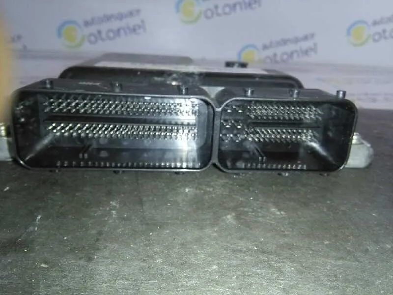 Centralita Motor Uce para Subaru Legacy Lim. B14