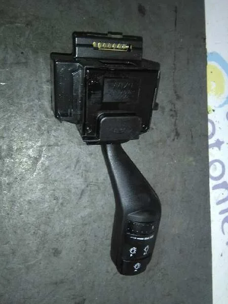 Mando Limpia para Ford Focus Berlina (Cap)