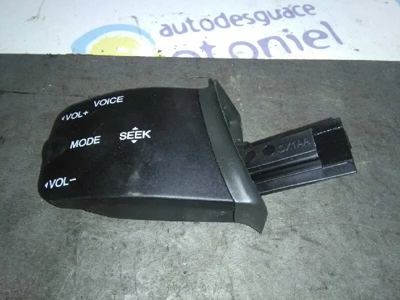 Mando Volante para Ford Focus Berlina (Cap)