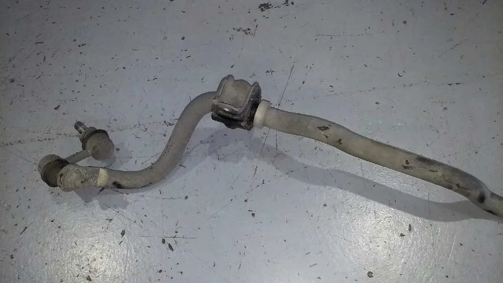 Barra Estabilizadora Delantera para Subaru Legacy Lim. B14