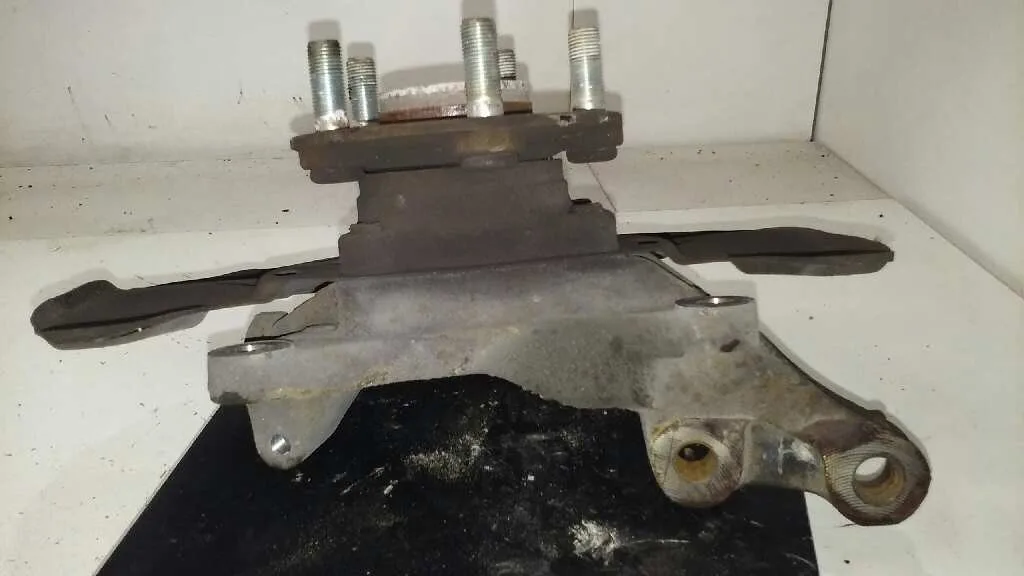 Mangueta Delantera Izquierda para Subaru Legacy Lim. B14