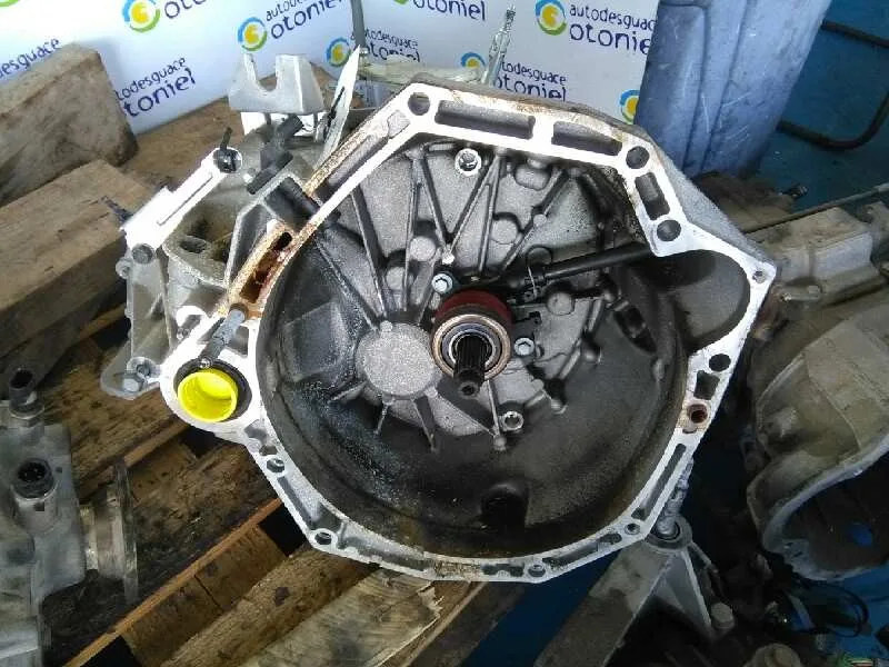 Caja Cambios para Nissan Juke (F15)