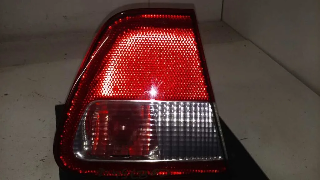 Piloto Trasero Izquierdo Interior para Seat Cordoba Berlina (6K2)