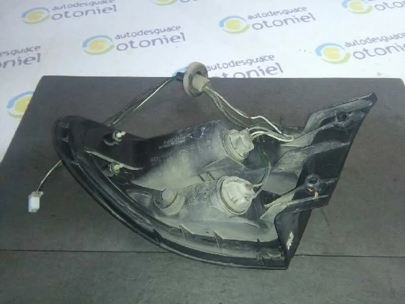 Piloto Trasero Izquierdo para Mazda 323 Berlina C/F/S (Ba)