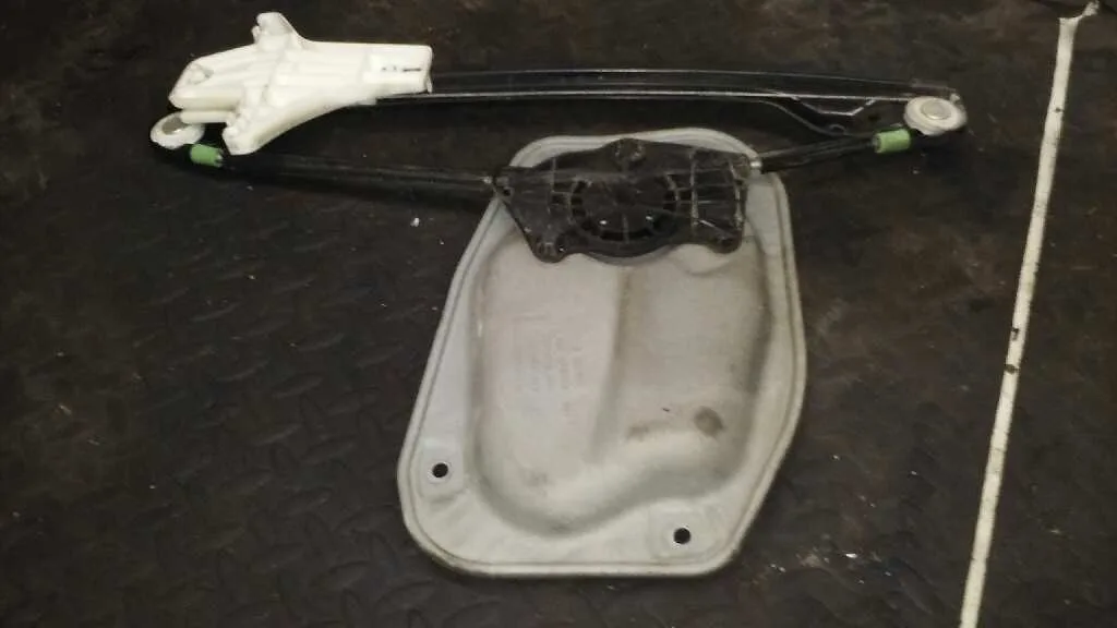 Elevalunas Trasero Izquierdo para Volkswagen Golf V Berlina (1K1)