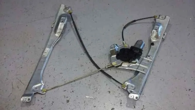 Elevalunas Delantero Derecho para Renault Clio Iii