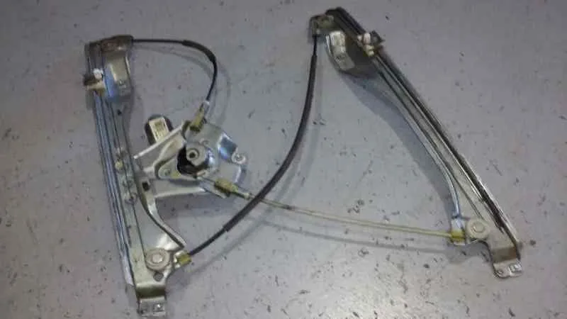 Elevalunas Delantero Derecho para Renault Clio Iii