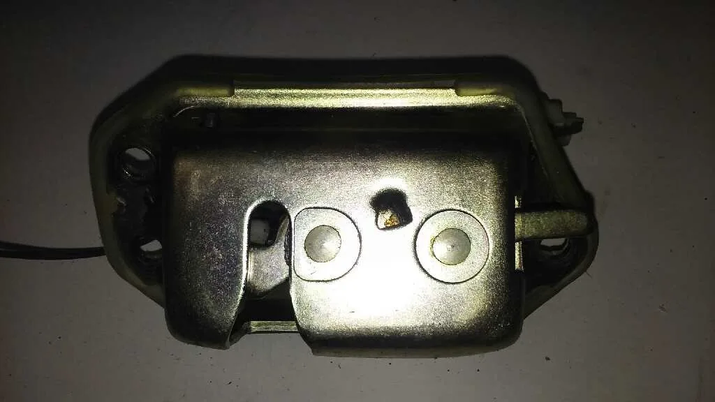 Cerradura Maletero / Porton para Chevrolet Matiz