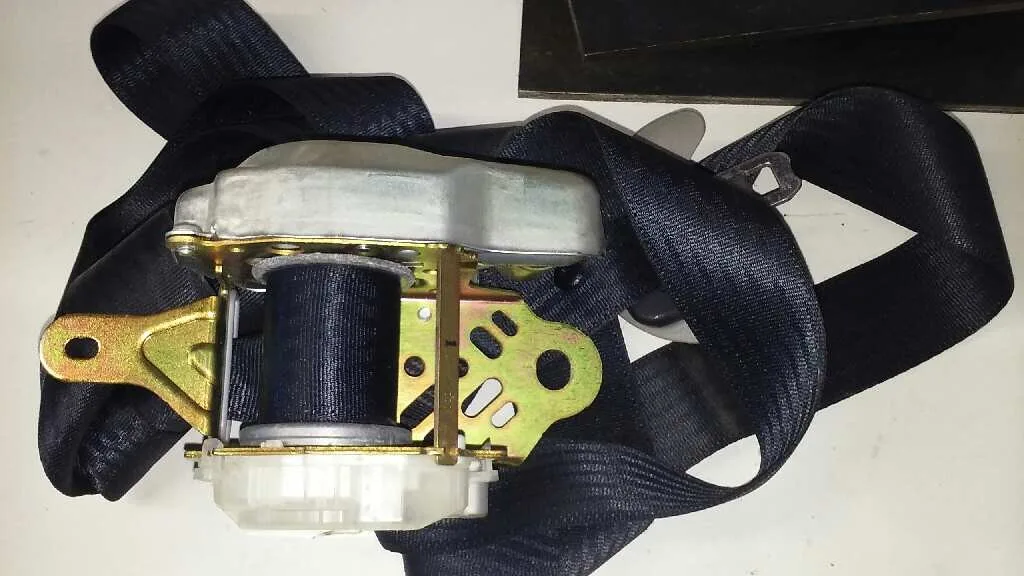 Pretensor Airbag Derecho para Toyota Corolla Verso (R1)