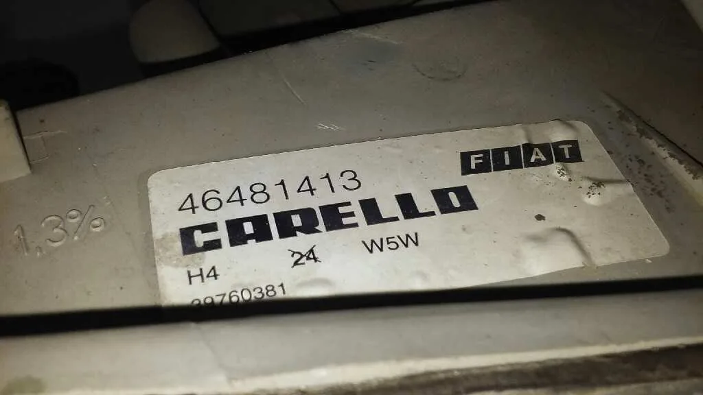 Faro Derecho para Fiat Punto Berlina (176)