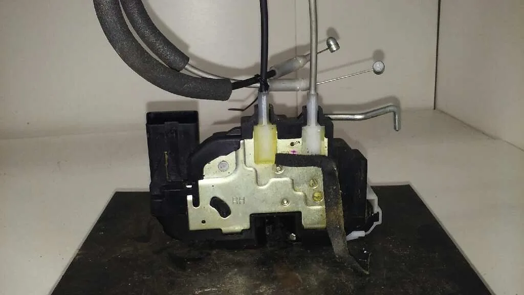 Cerradura Puerta Delantera Derecha para Hyundai I20