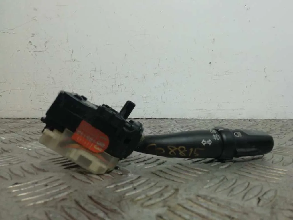 Mando Intermitentes para Toyota Corolla Verso (R1)