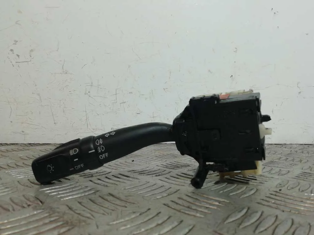 Mando Intermitentes para Toyota Corolla Verso (R1)