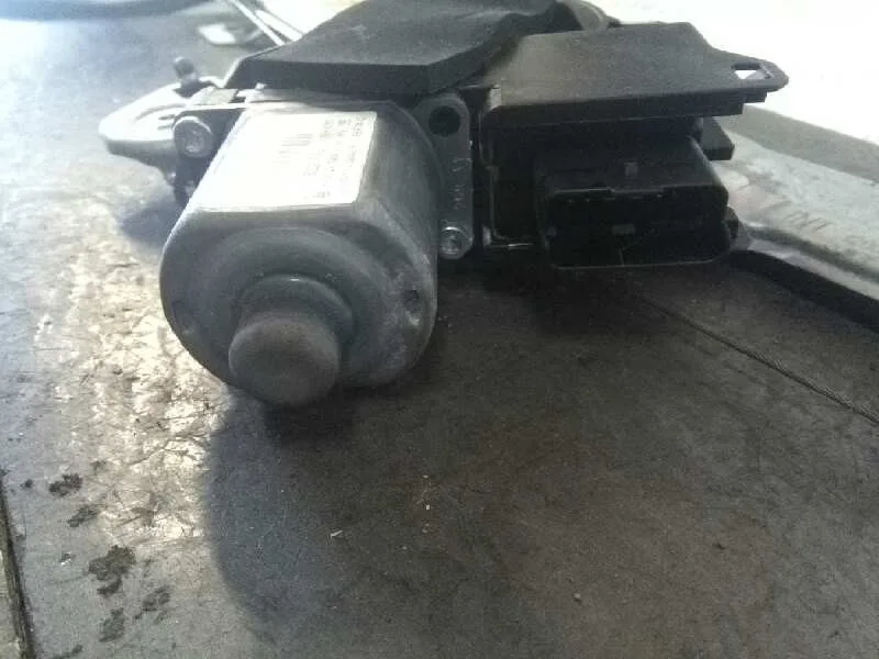 Elevalunas Delantero Derecho para Peugeot 308