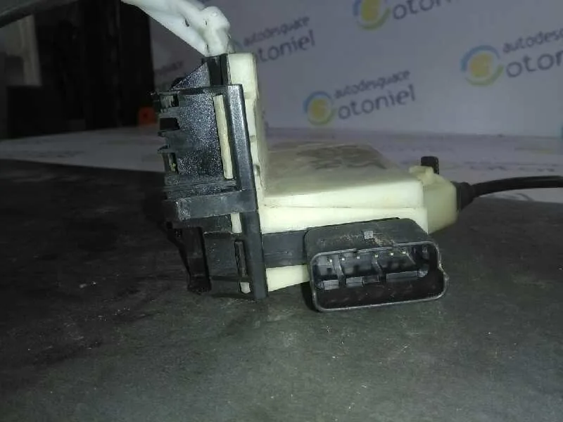 Cerradura Puerta Trasera Derecha para Citroën C4 Lim.