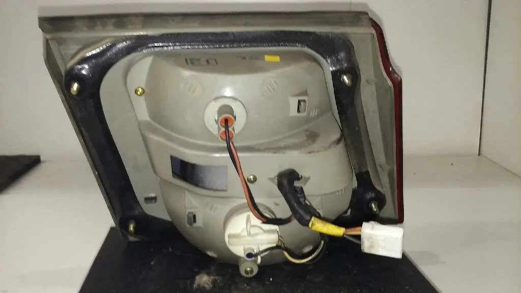 Piloto Trasero Derecho Interior para Kia Carens