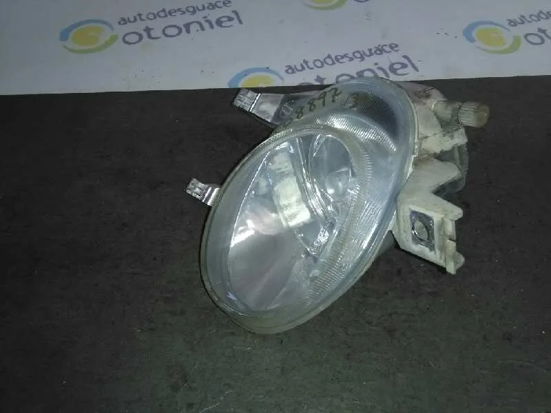 Faro Antiniebla Izquierdo para Peugeot 206 Berlina