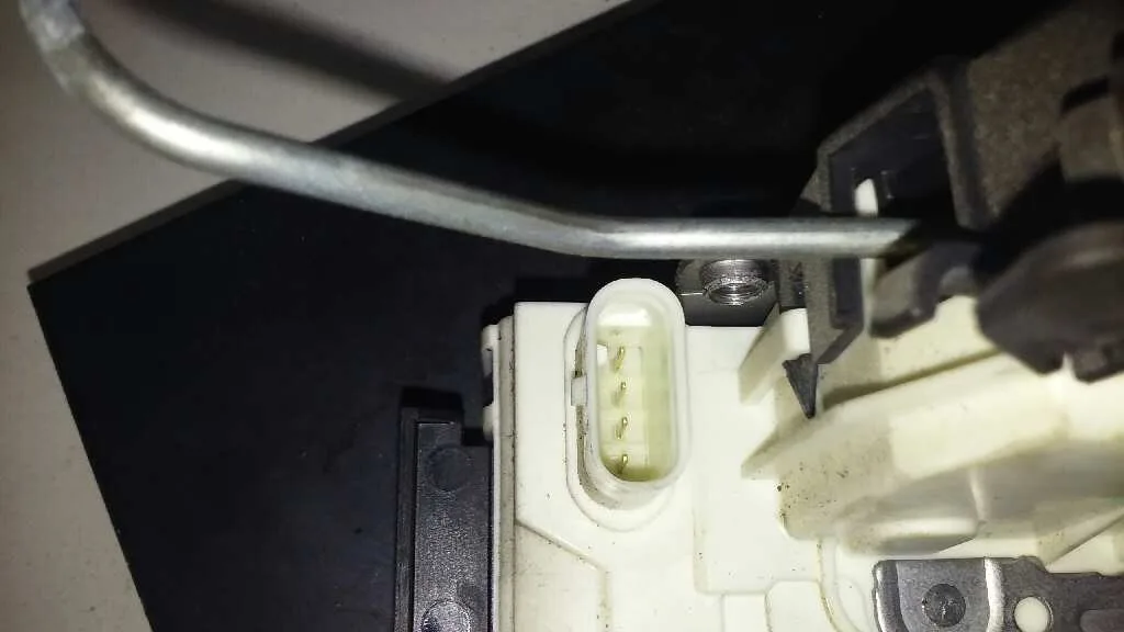Cerradura Puerta Delantera Derecha para Mercedes-Benz Clase Cla (W117)