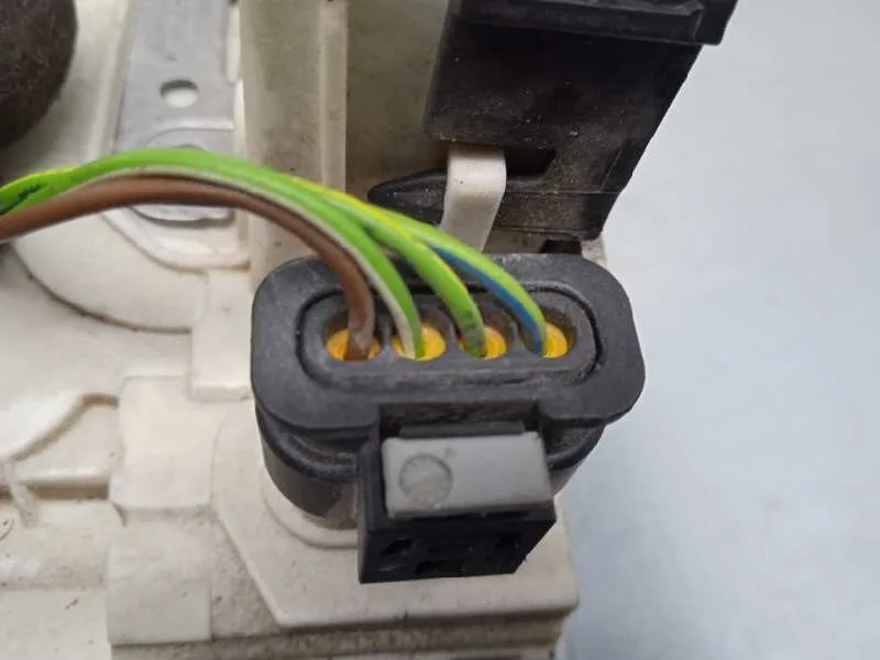 Cerradura Puerta Trasera Izquierda para Mercedes-Benz Clase Cla (W117)