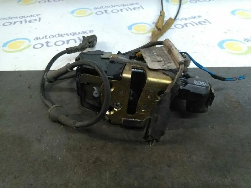 Cerradura Puerta Delantera Derecha para Toyota Corolla Verso (R1)
