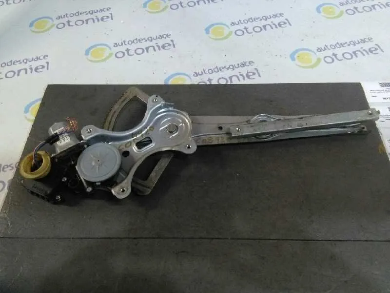 Elevalunas Delantero Derecho para Toyota Corolla Verso (R1)