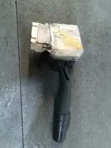 Mando Intermitentes para Toyota Corolla Verso (R1)