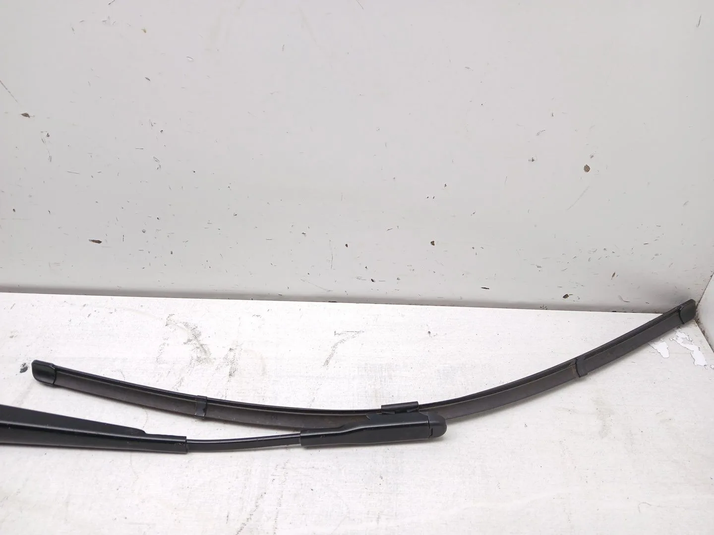 Brazo Limpia Delantero Izquierdo para Mercedes-Benz Clase Cla (W117)