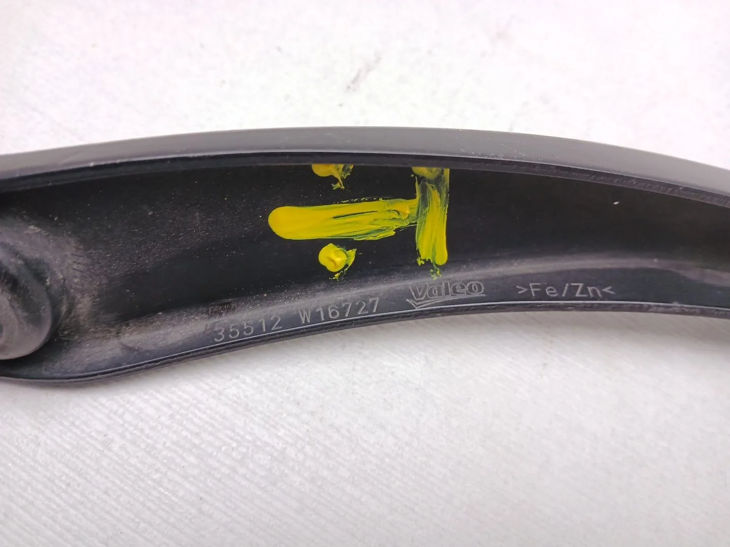 Brazo Limpia Delantero Izquierdo para Mercedes-Benz Clase Cla (W117)
