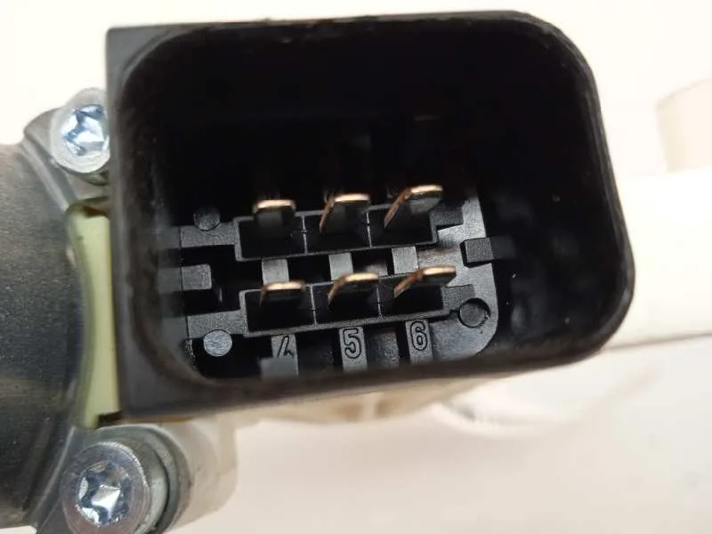 Motor Elevalunas Delantero Derecho para Mercedes-Benz Clase Cla (W117)