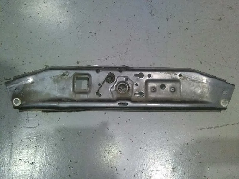 Travesano Superior para Opel Astra H Berlina