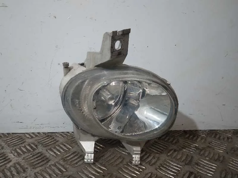 Faro Antiniebla Izquierdo para Peugeot 206 Berlina